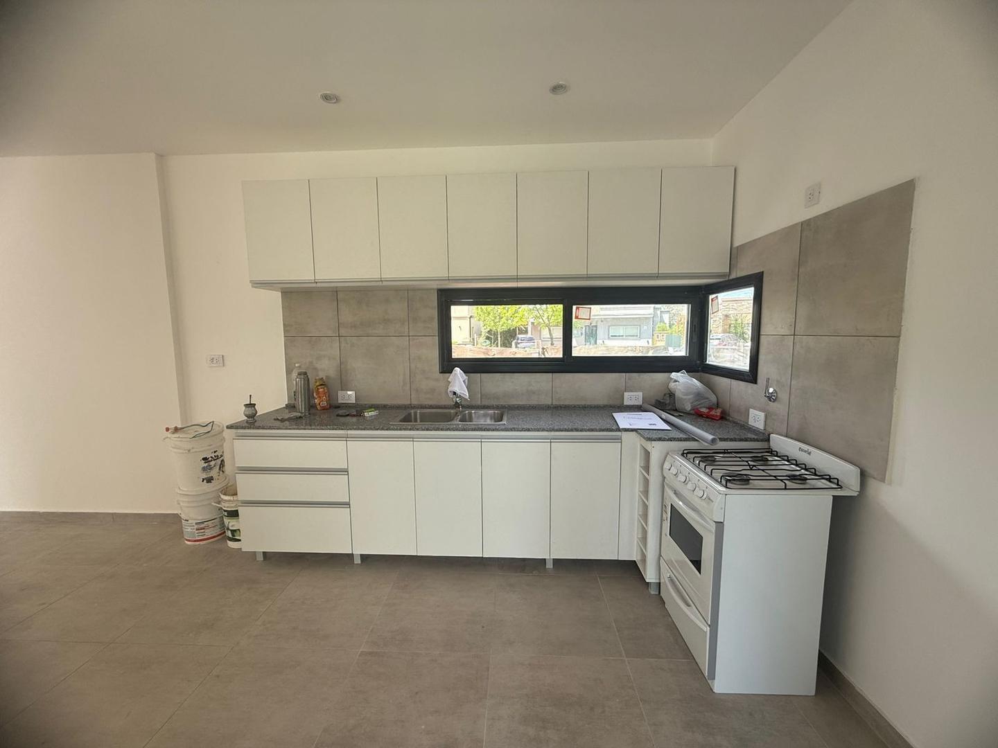 Foto de Venta de Casa en San Eduardo. 4 ambientes. Pilar del Este, imagen 4