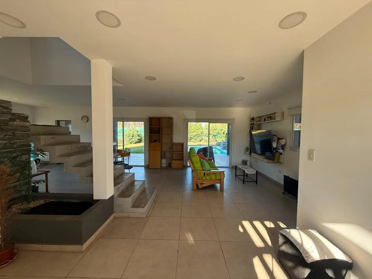 Casa 6 ambientes en Pilar del Este- Santa Emilia- Venta 2