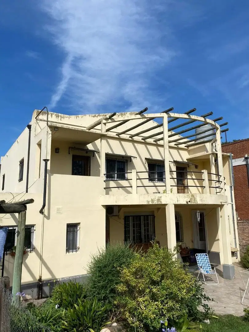 Casa. Lote doble frente apto Desarrollo Inmobiliario. 3