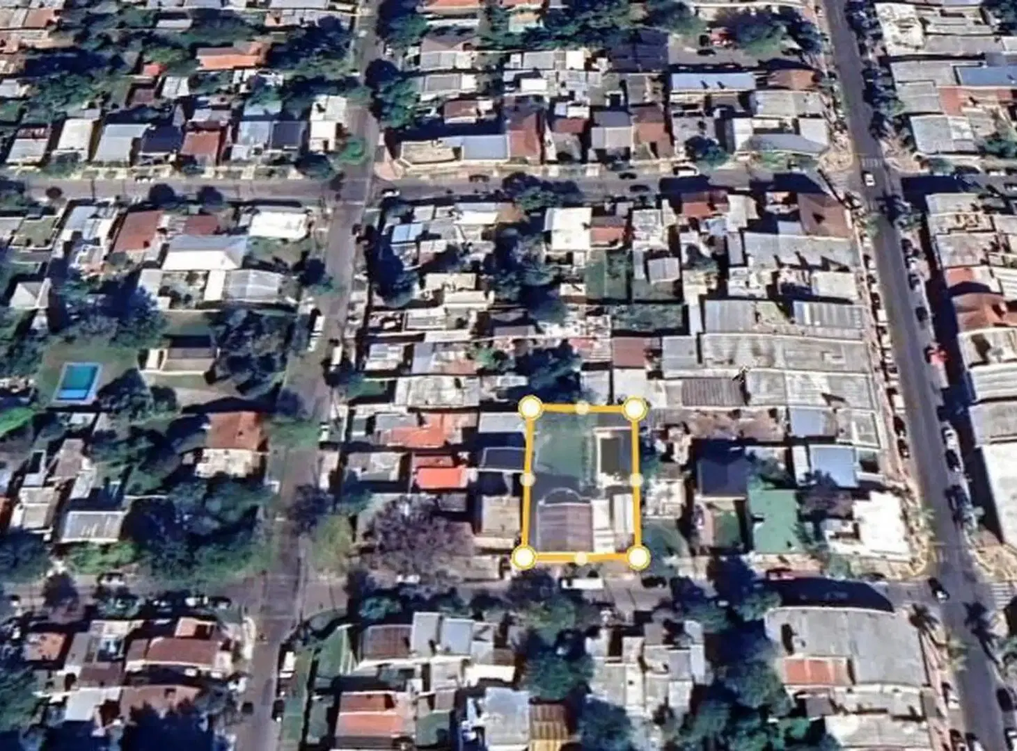 Casa. Lote doble frente apto Desarrollo Inmobiliario. 1