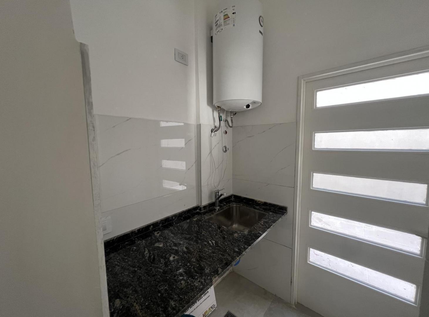 Foto de VENTA casa a estrenar 4amb 3 dorm c/cochera VILLA DEVOTO, imagen 4