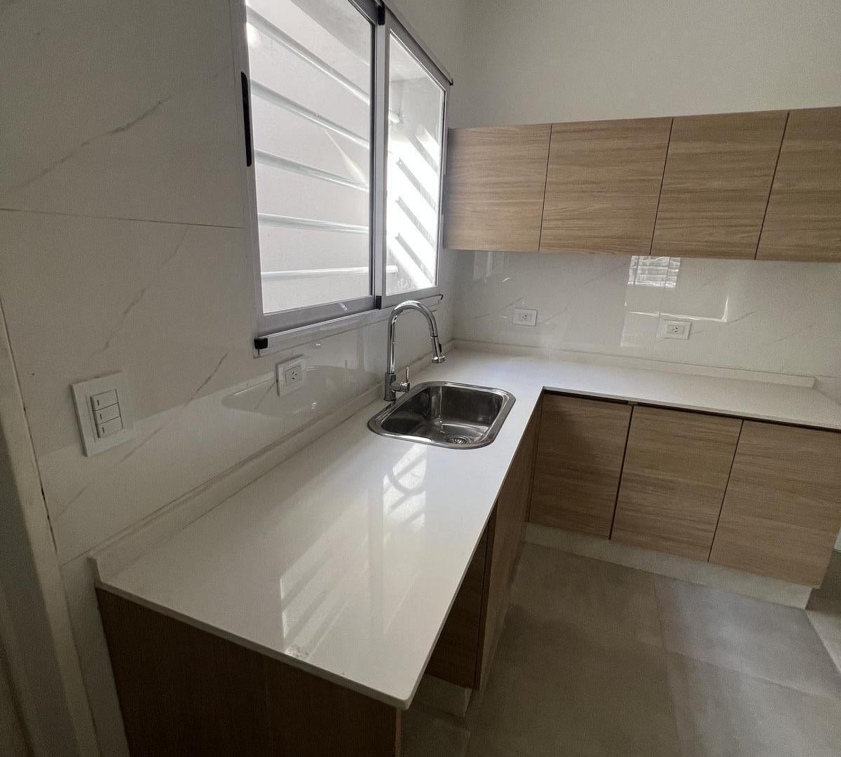 Foto de VENTA casa a estrenar 4amb 3 dorm c/cochera VILLA DEVOTO, imagen 5