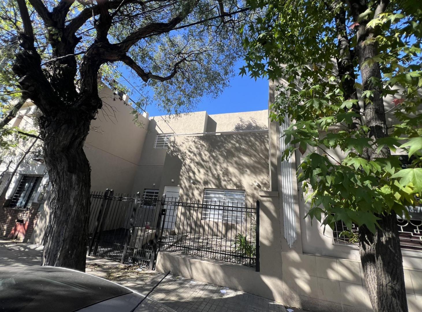 Foto de VENTA casa a estrenar 4amb 3 dorm c/cochera VILLA DEVOTO, imagen 3