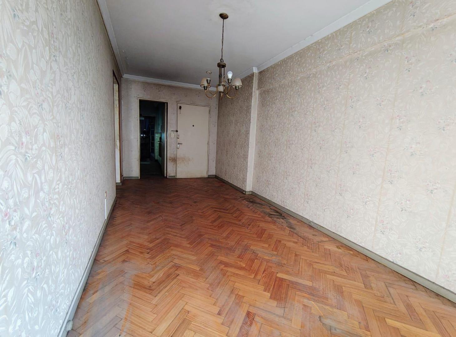 Foto de VENTA Depto a RECICLAR 3 Ambientes Caballito, imagen 1