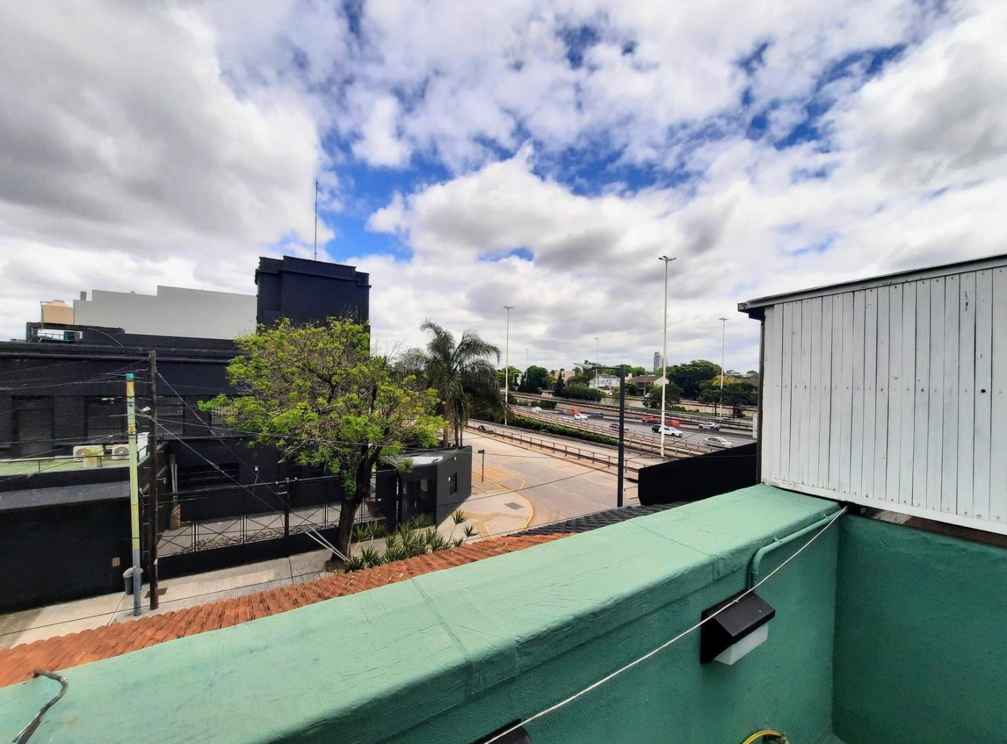 Foto de PH Saavedra 4 amb, cochera, terraza, quincho, pileta y parrilla, imagen 4