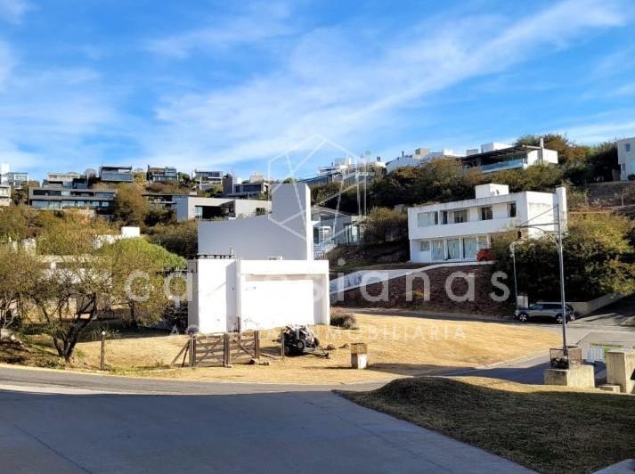 COUNTRY LA CUESTA DUPLEX DE 3 DORM CON HERMOSAS VISTAS!! 1