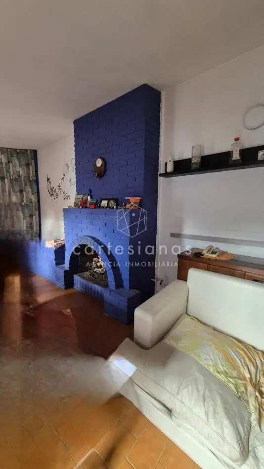 CASA 3 DORM PARA REFACCIONAR B° GRANJA DE FUNES A 50 MTS DE RAFAEL NUÑEZ. OPORTUNIDAD 5