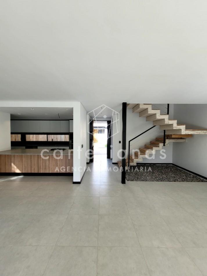 Foto de ALQUILER CASA EN HOUSING MAREMMA B° LA CAROLINA - CATEGORIA, imagen 4