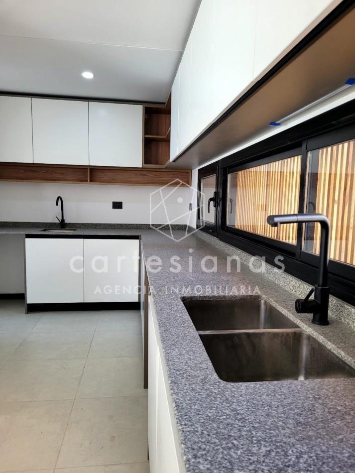 Foto de ALQUILER CASA EN HOUSING MAREMMA B° LA CAROLINA - CATEGORIA, imagen 2