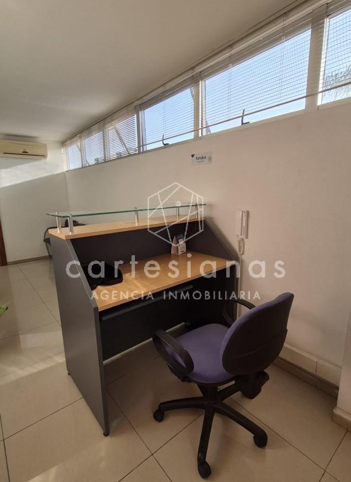 Foto de OFICINA AMOBLADA.120 MTS2. 2 COCHERAS. SEGURIDAD. ZONA NORTE, imagen 3