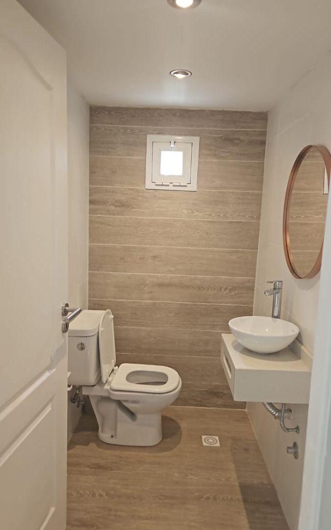 Foto de PH 3 AMB + GGE + PATIO ZONA ARANA Y GOIRI Y JUANA MANSO U$S 80.000, imagen 4