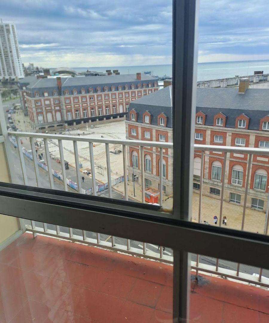 Foto de BOULEVARD MARITIMO Y ARENALES AMB Y MEDIO 1RA LINEA AL MAR CON BALCON, imagen 1