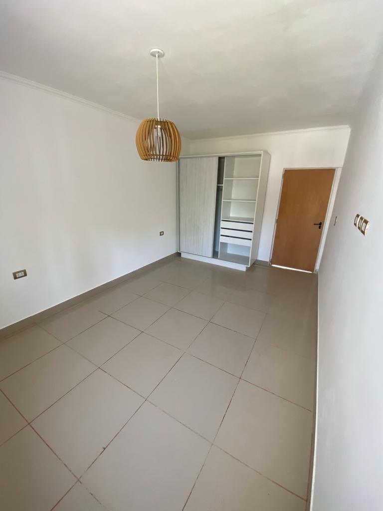 Foto de GRAN OPORTUNIDAD CASA A ESTRENAR ZONA SEMINARIO - Parana, imagen 2