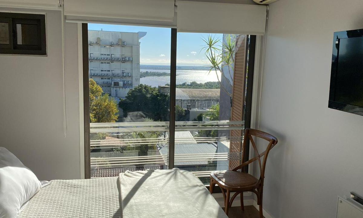 En Venta Excelente Piso, Primera Linea Sobre Mitre 4