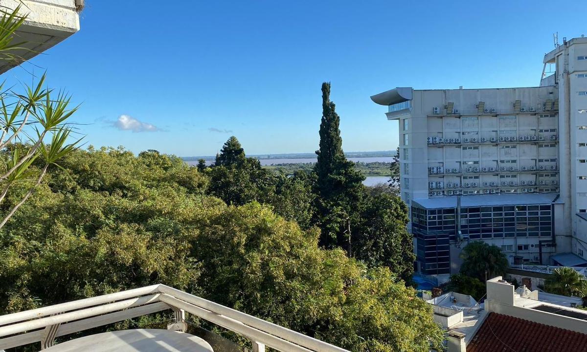 En Venta Excelente Piso, Primera Linea Sobre Mitre 5