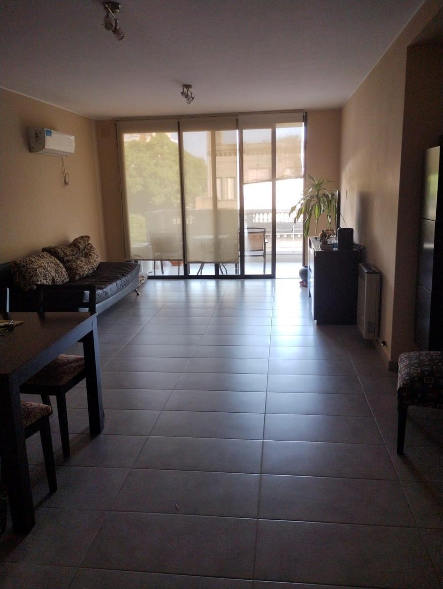 Excelente Semipiso en Venta Zona Parque 1
