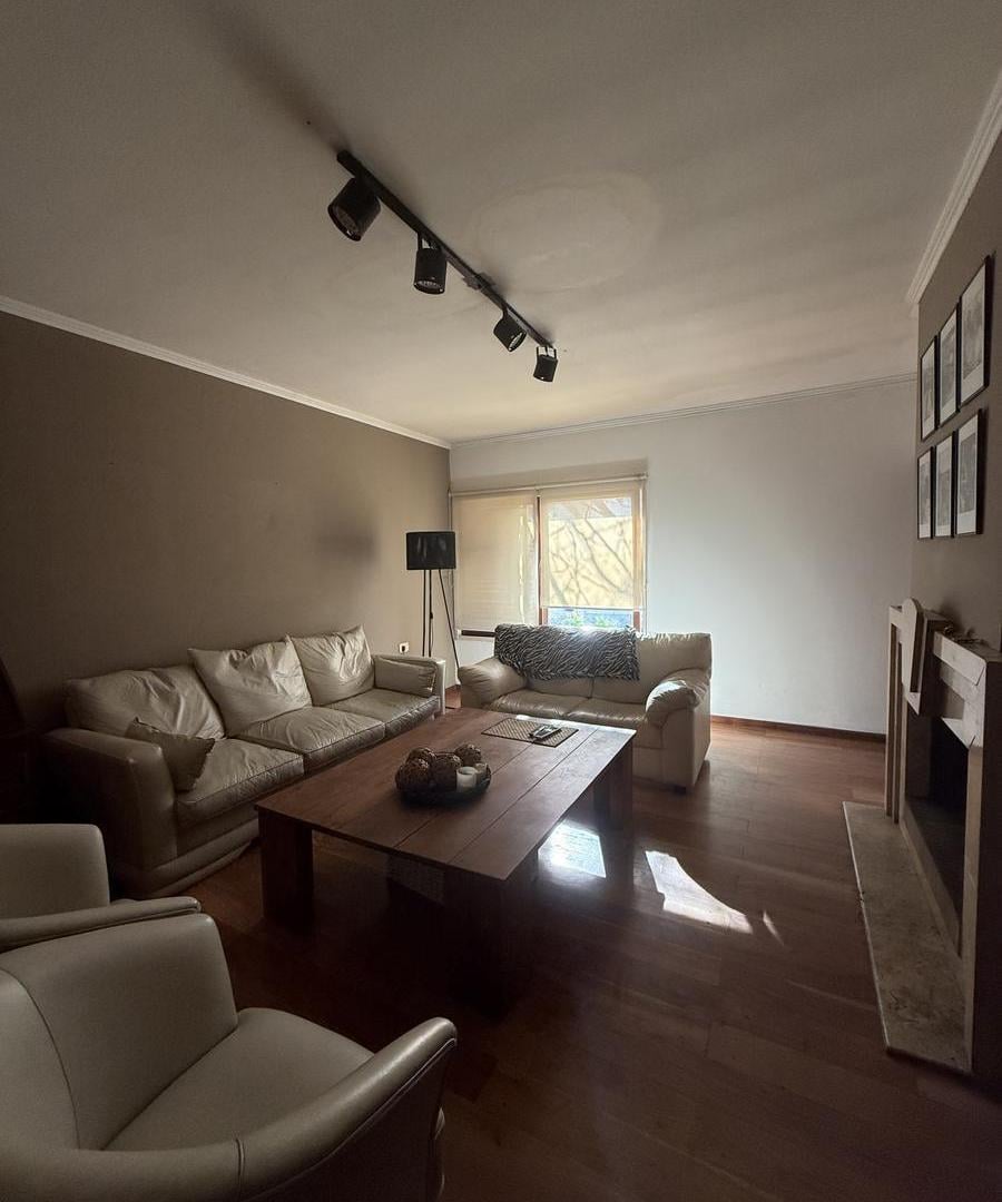 Foto de GRAN CASA EN VENTA ZONA PLAZA SÁENZ PEÑA, imagen 3