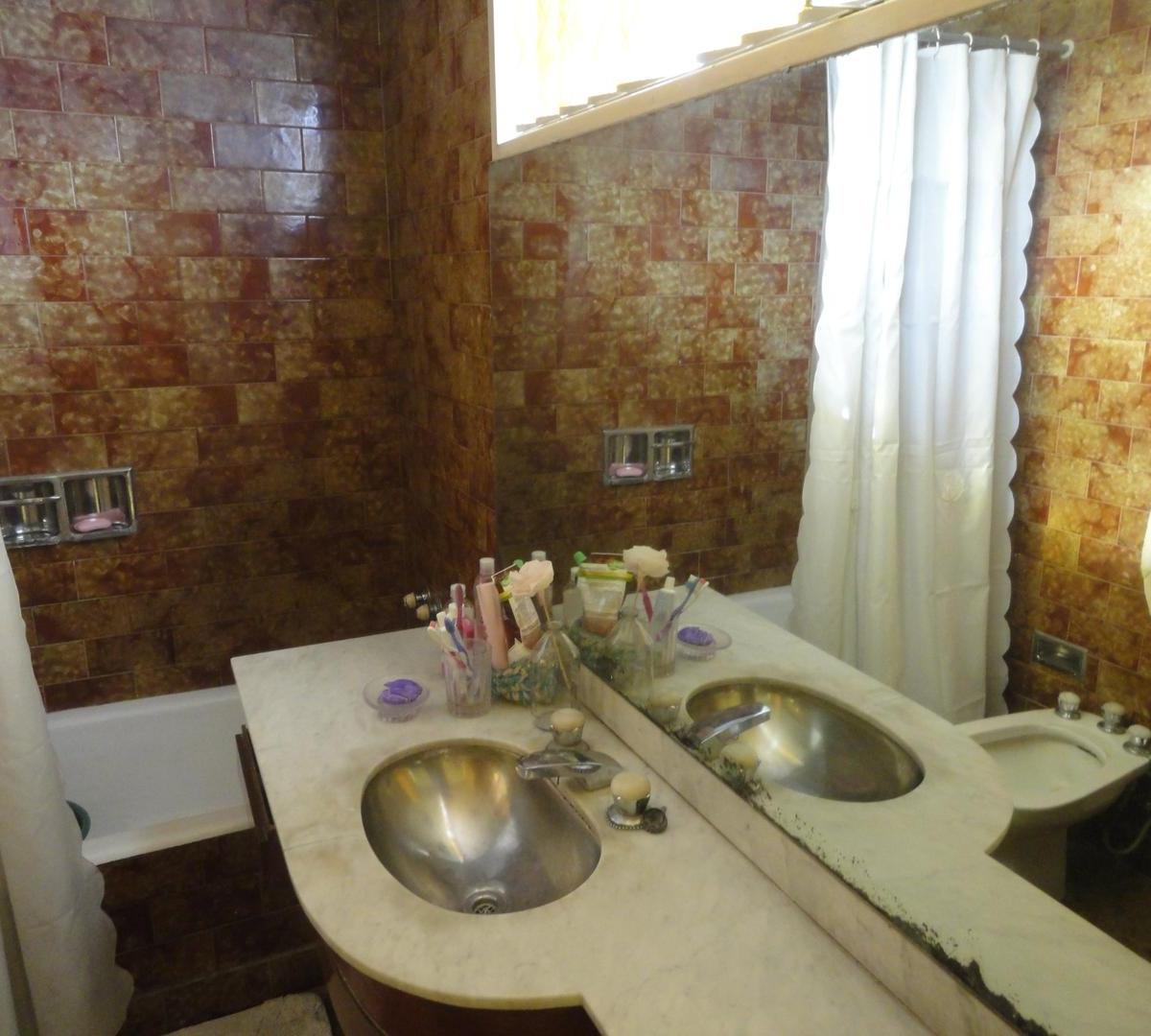 Foto de PH TIPO CASA EN VENTA EN HAEDO AL FRENTE DE 4 AMBIENTES, imagen 5
