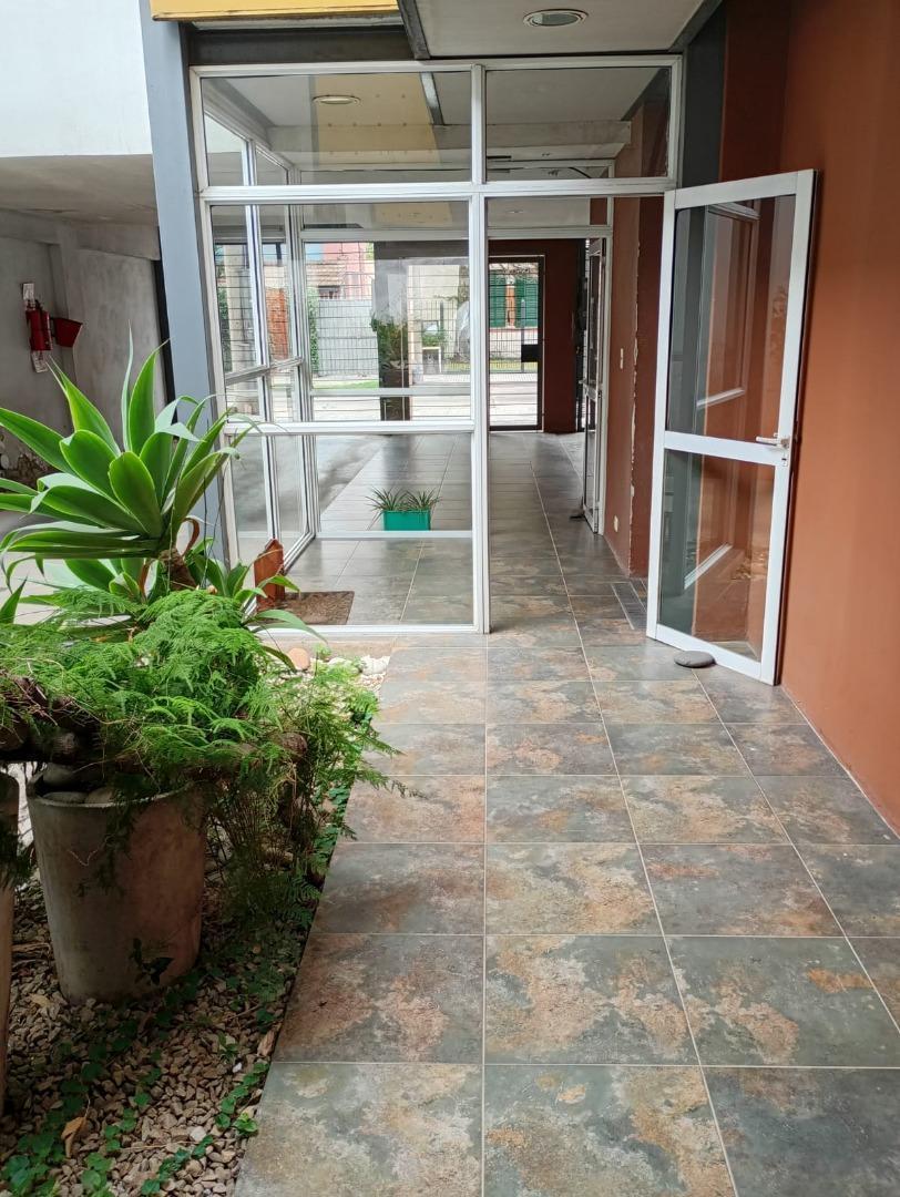 Foto de DEPARTAMENTO EN VENTA EN HAEDO, imagen 1