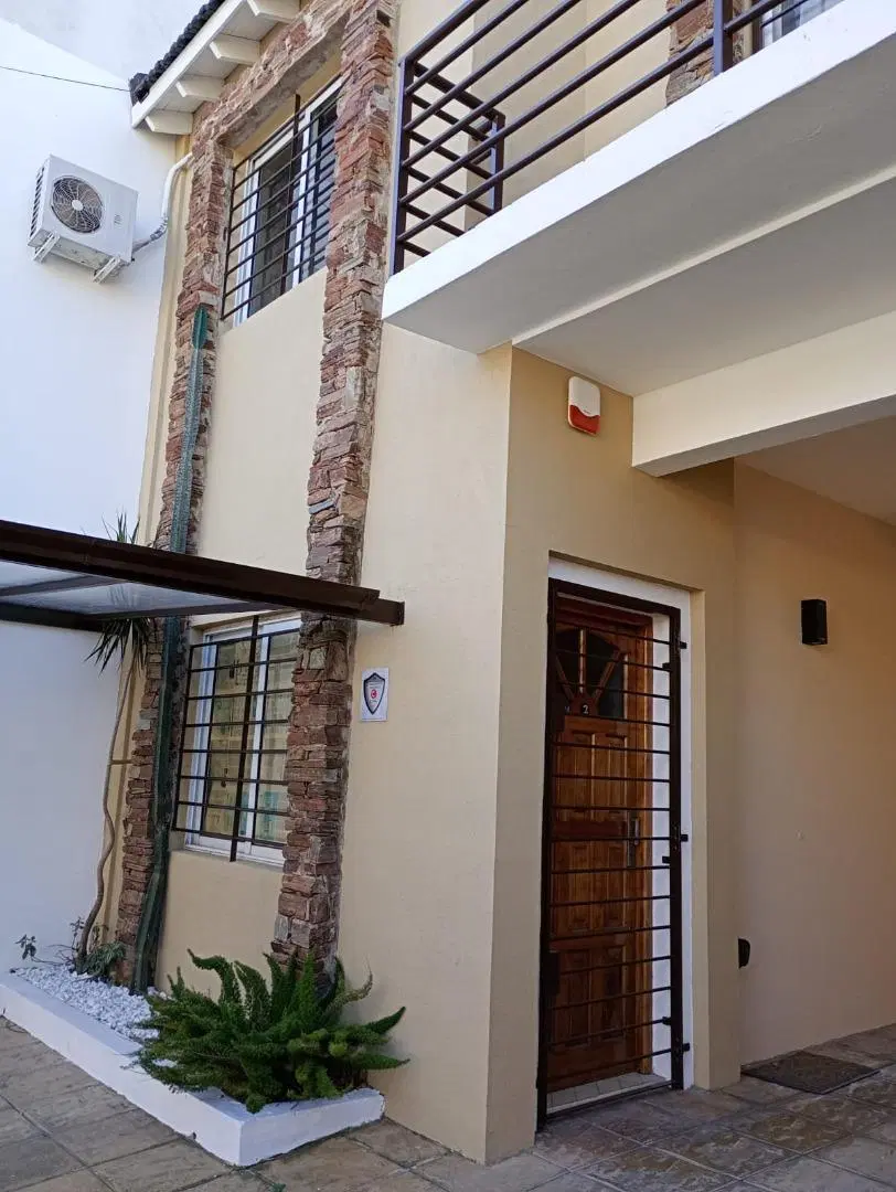 DUPLEX EN VENTA EN HAEDO 4 AMBIENTES 3
