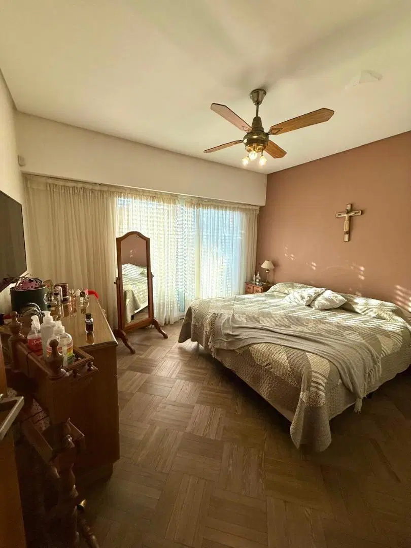 CASA EN VENTA EN HAEDO 8