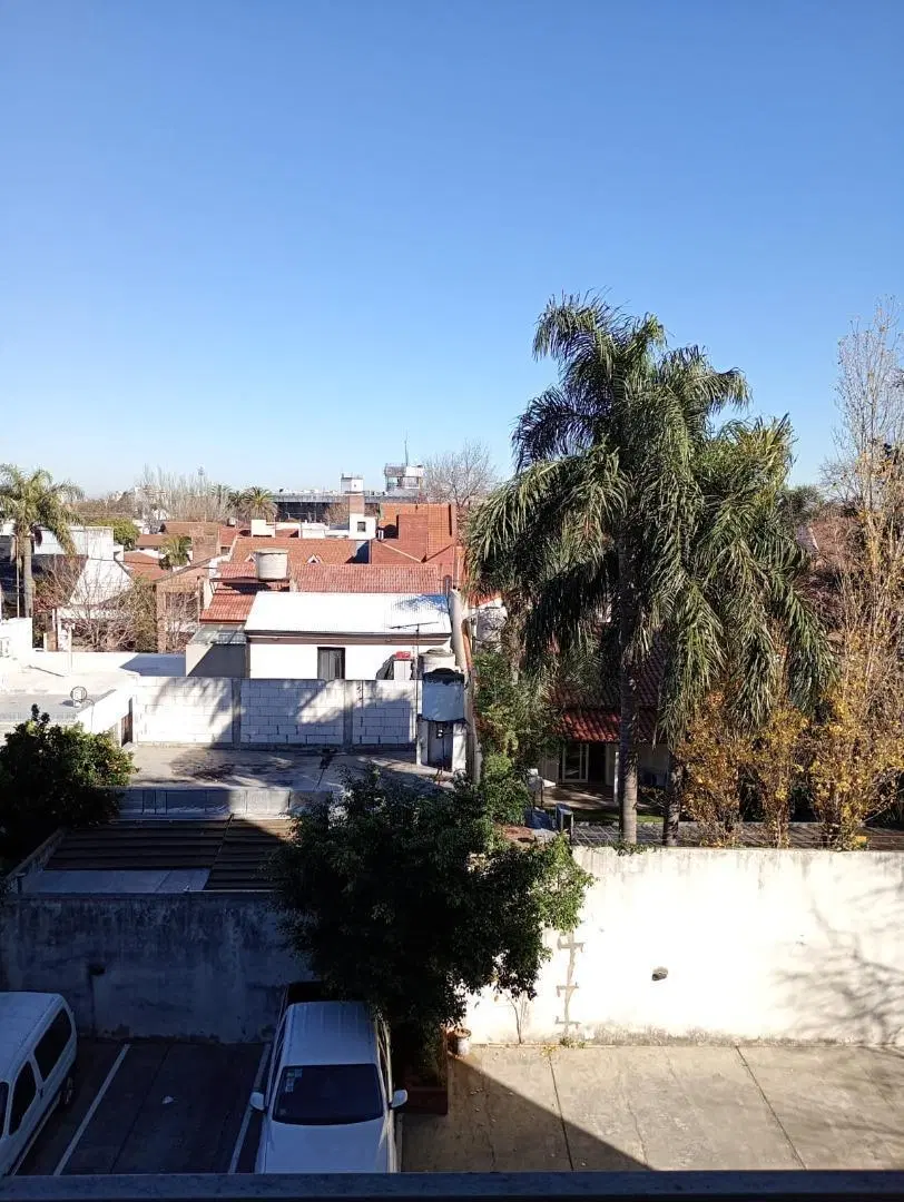 DEPERTAMENTO EN ALQUILER EN HAEDO 3