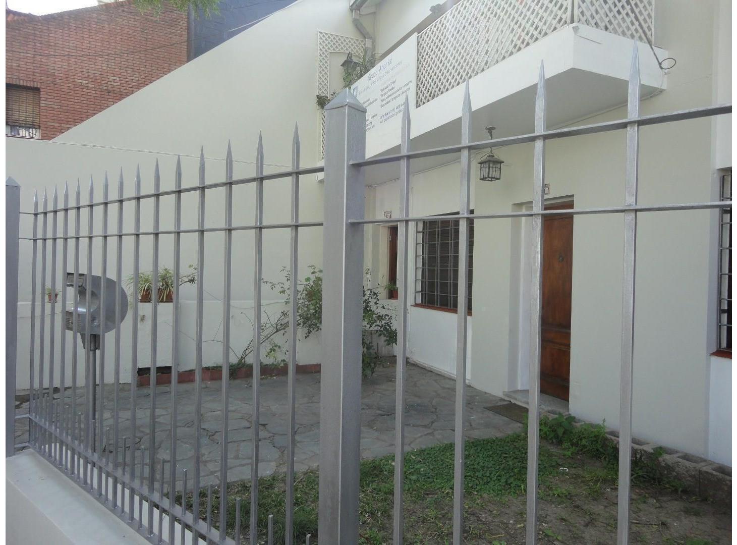 Foto de PH EN VENTA DE 3 AMB CON PATIO Y A 1 CDRA DE ESTACIÓN, imagen 1