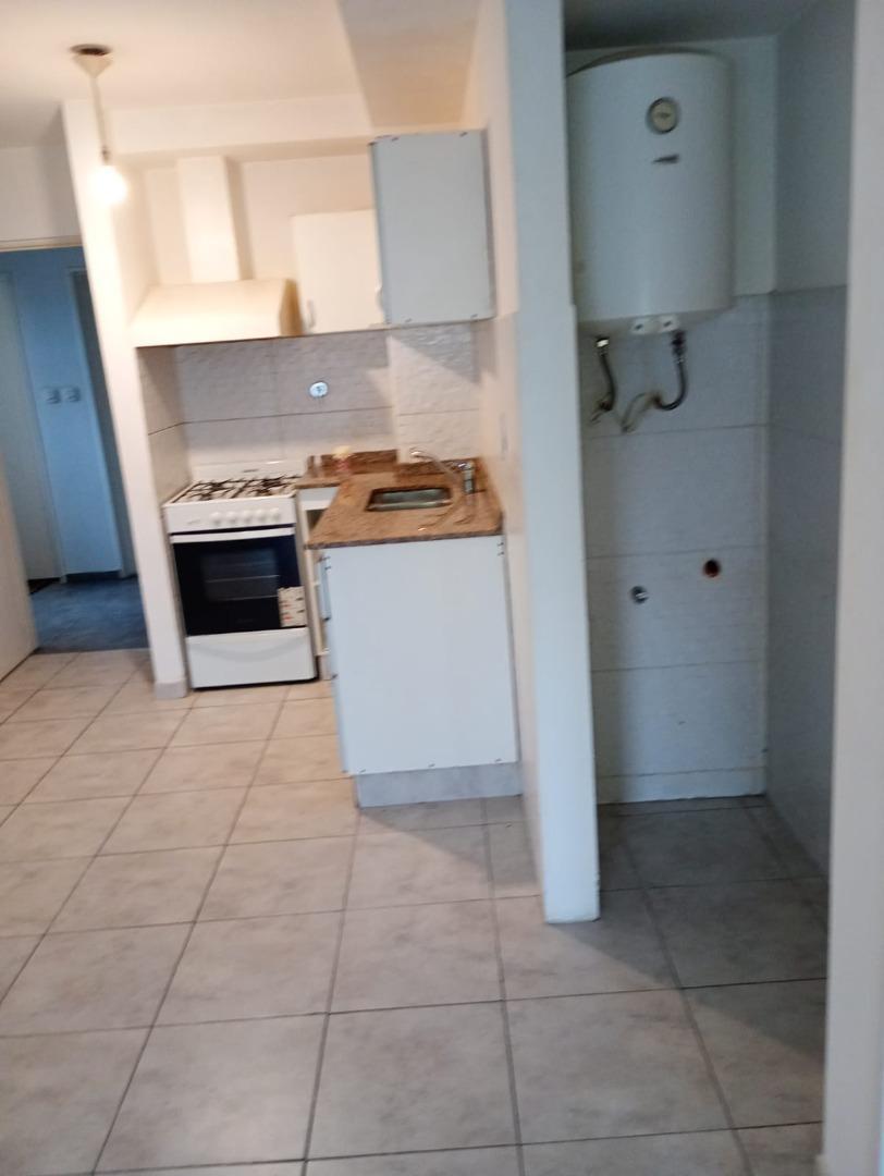 Foto de DEPARTAMENTO EN ALQUILER EN MORON 2 AMBIENTES, imagen 3