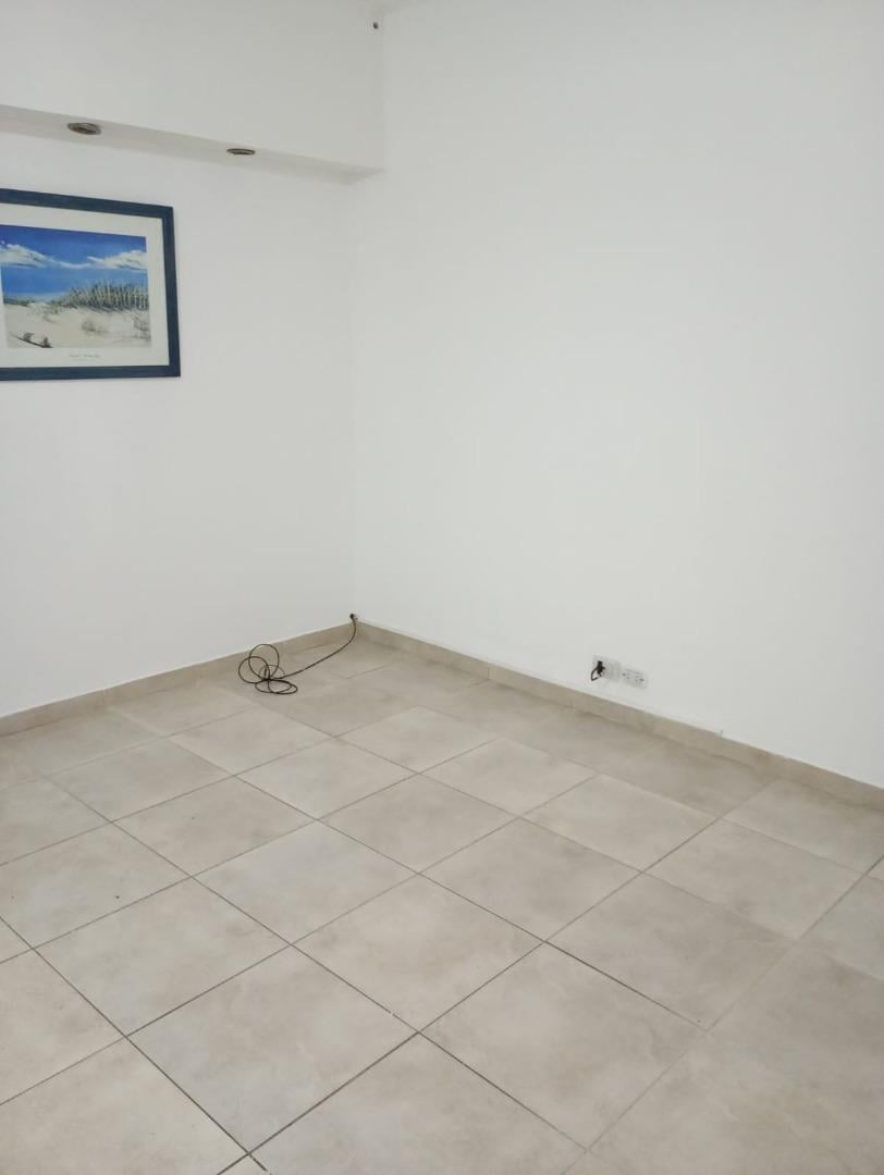 Foto de DUPLEX EN ALQUILER EN HAEDO 3 AMBIENTES CON COCHERA, imagen 2