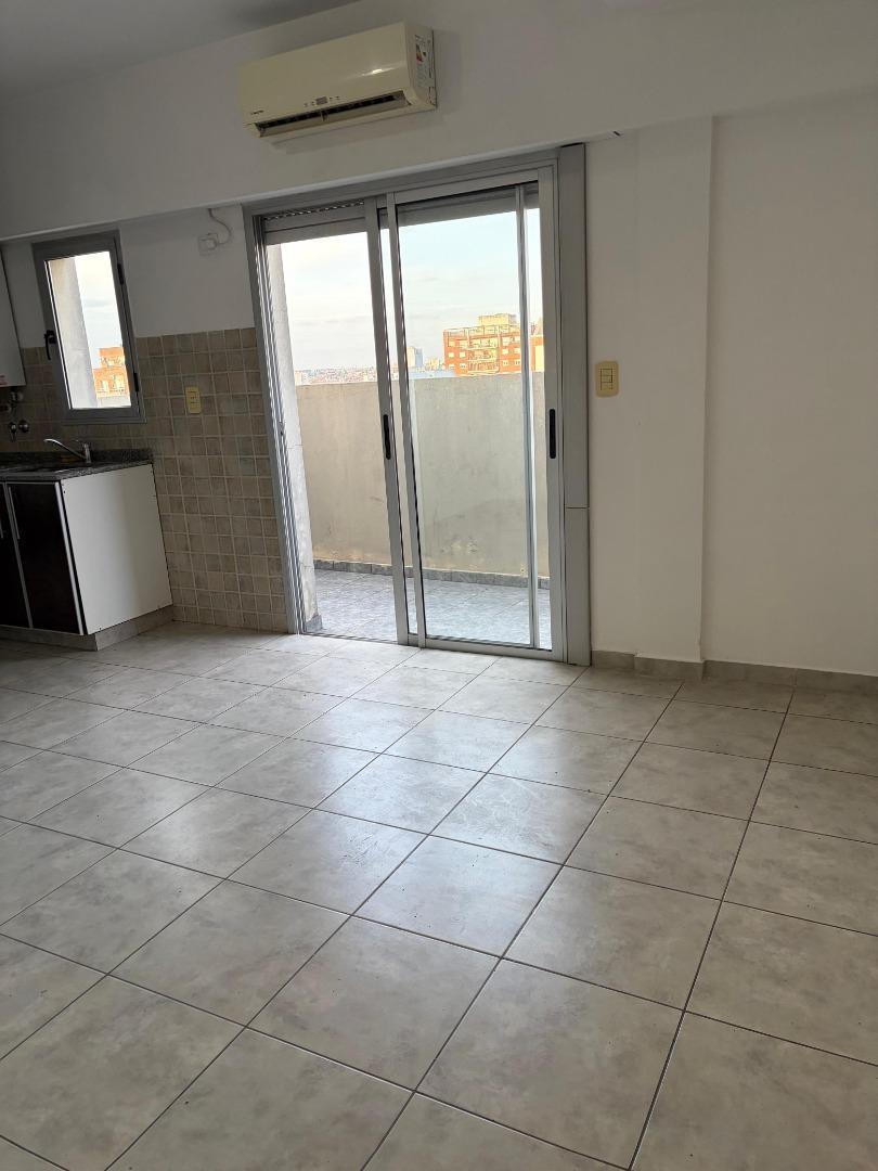 Foto de DEPARTAMENTO EN ALQUILER EN MORON, imagen 4