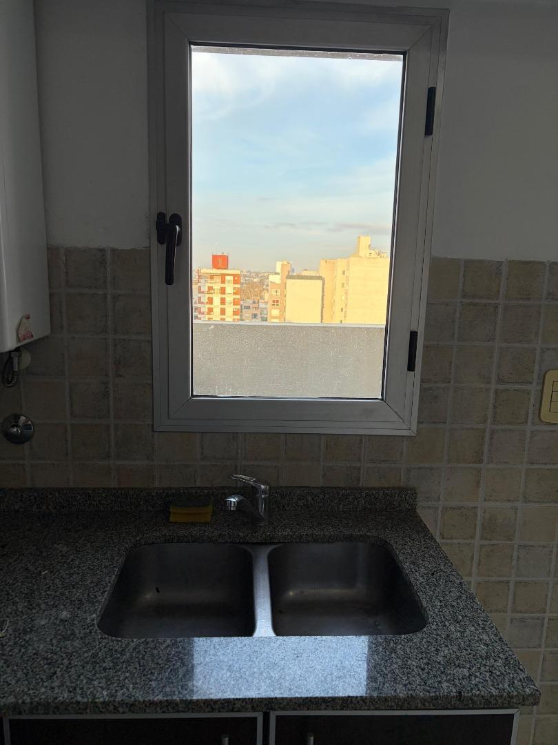 Foto de DEPARTAMENTO EN ALQUILER EN MORON, imagen 1