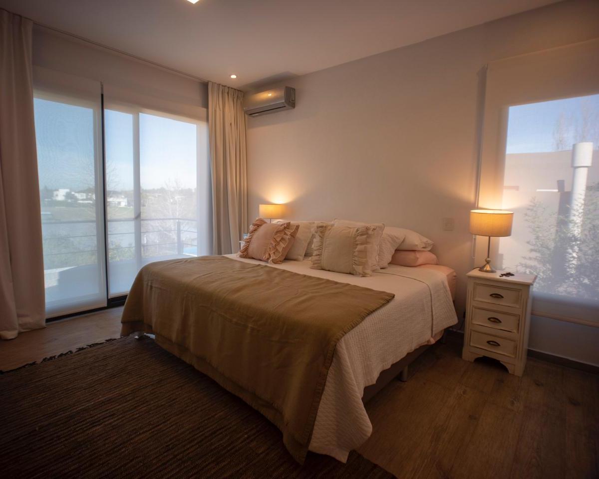 Foto de casa al rio en barrio santa catalina, imagen 2