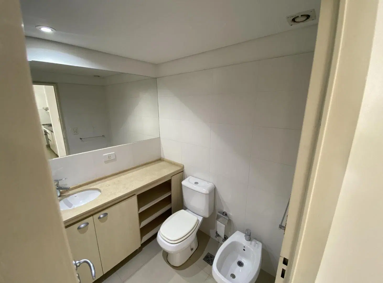 DEPARTAMENTO EN VENTA Y ALQUILER CORMORAN NORDELTA 2