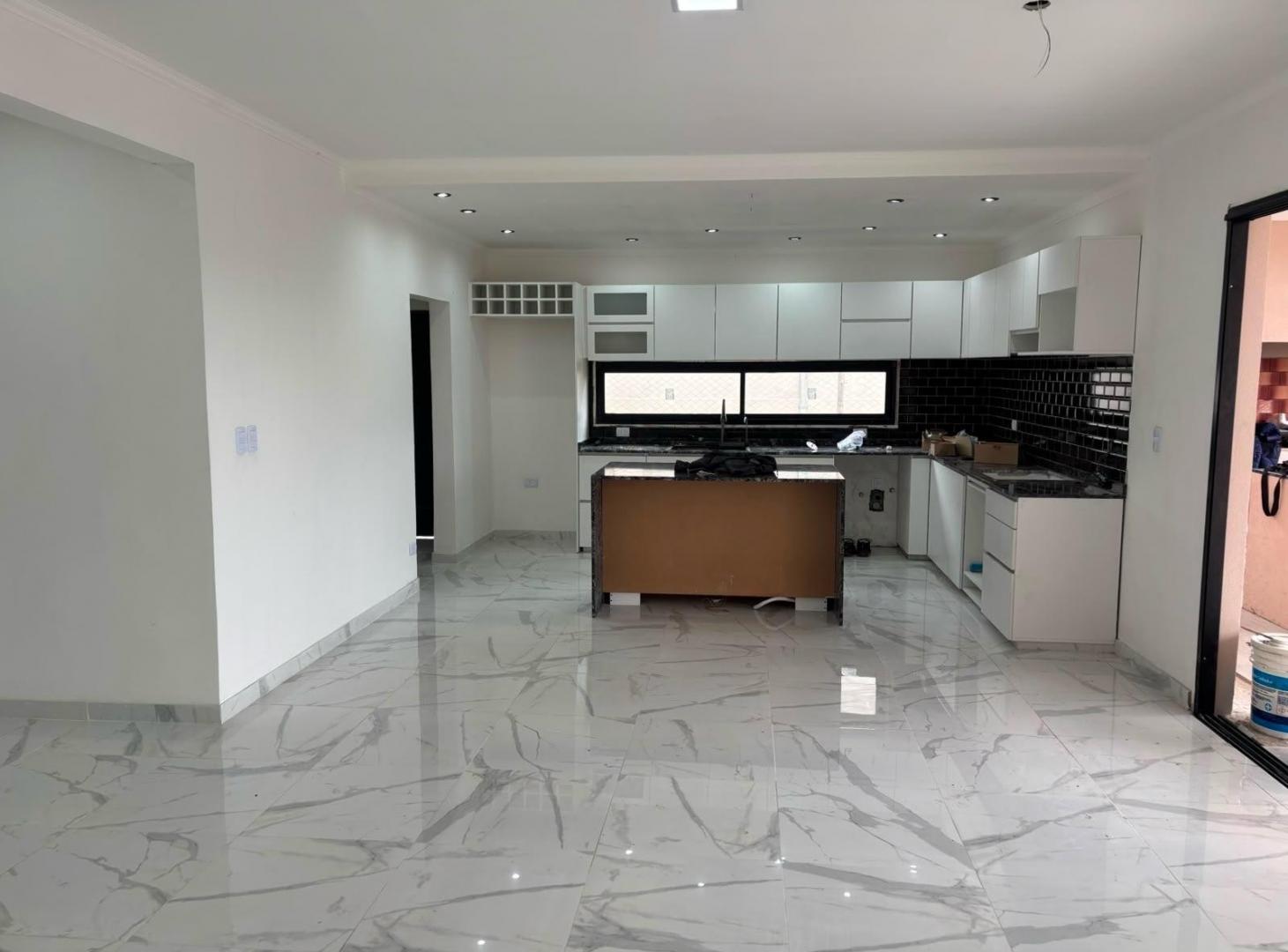 CASA EN VENTA A ESTRENAR