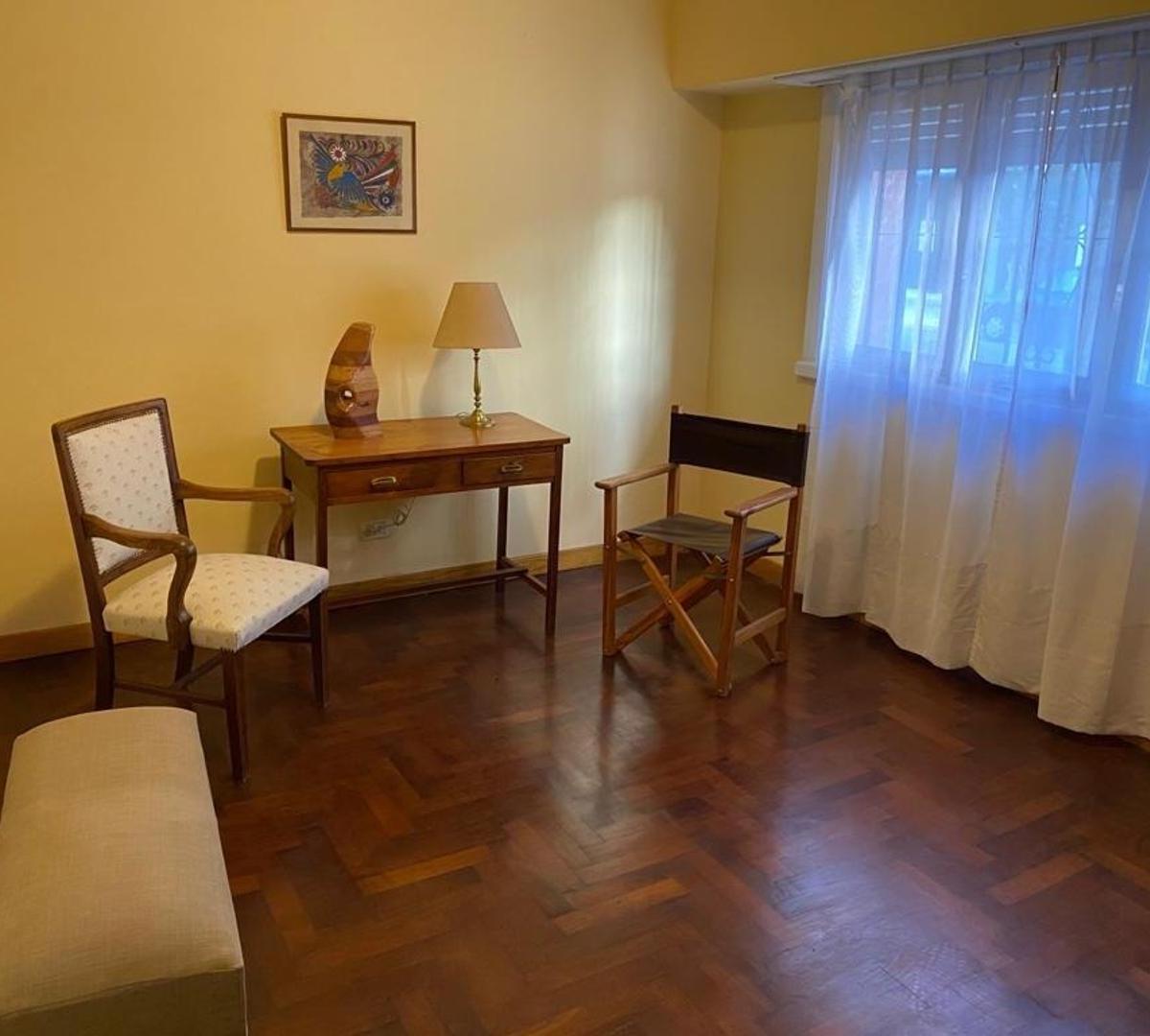 Chalet en Venta Zona Guemes 5 Amb 4