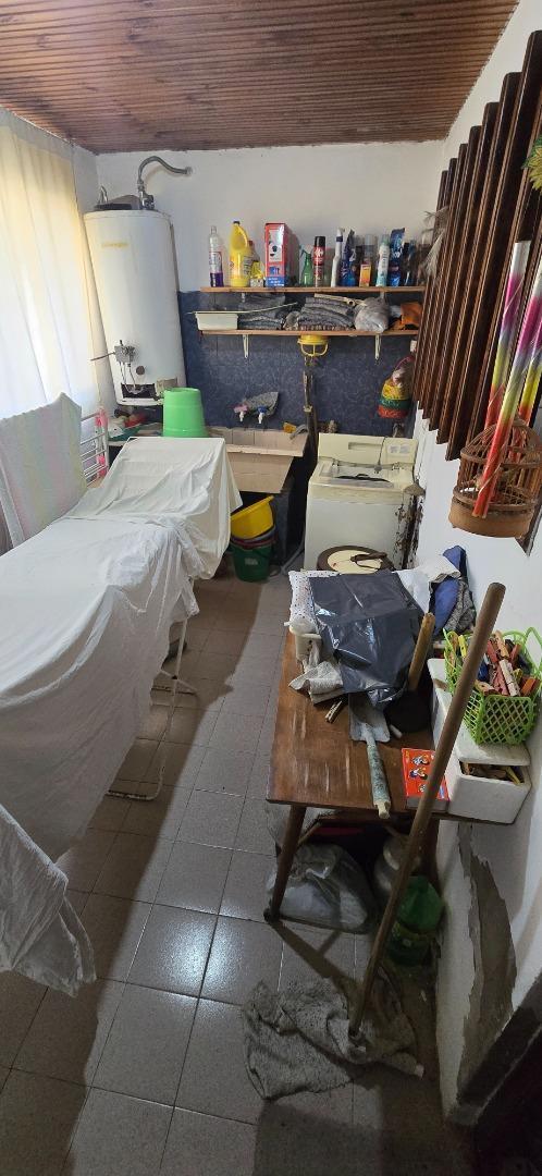 Oportunidad Casa en Barrio Los Tilos 2