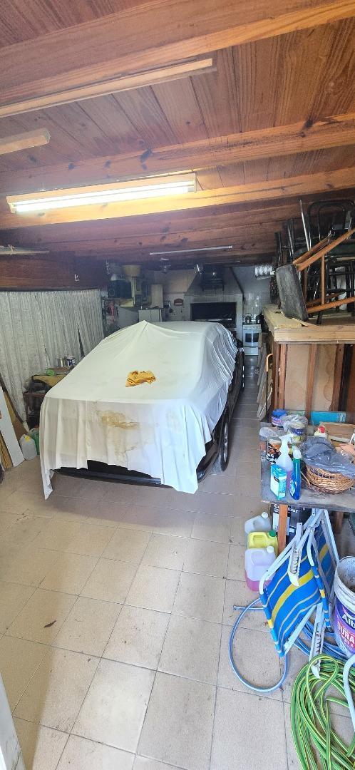 Oportunidad Casa en Barrio Los Tilos 4