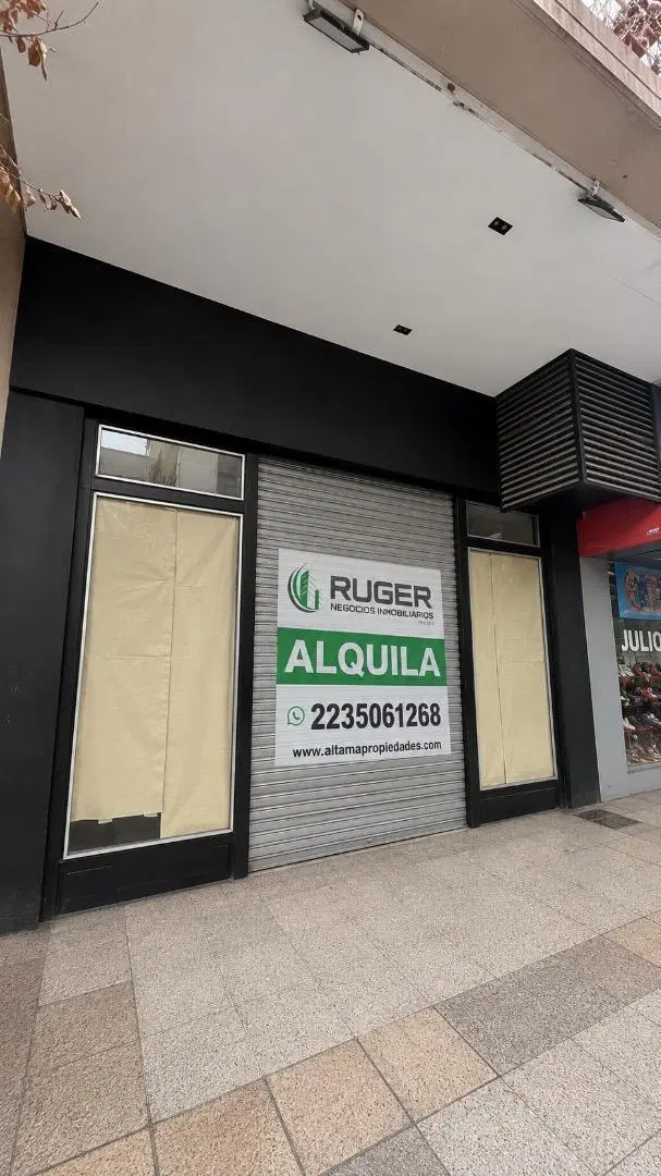 LOCAL COMERCIAL CON SÓTANO ZONA CENTRO 3