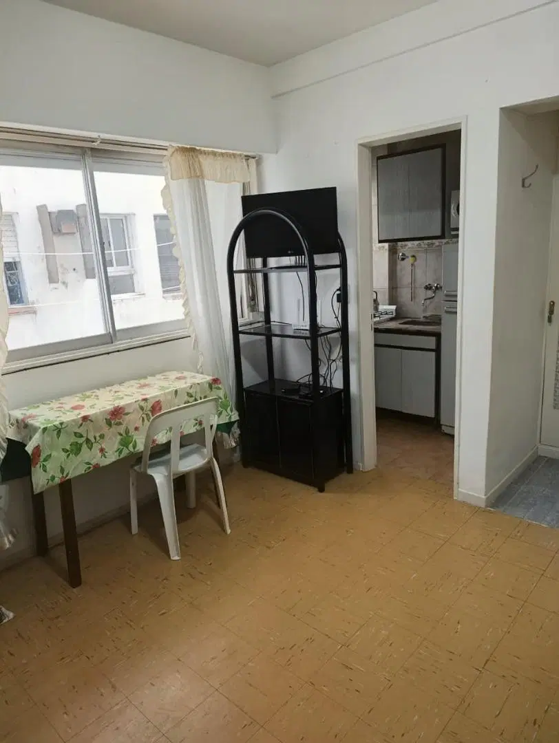 Departamento monoambiente - zona Guemes 2