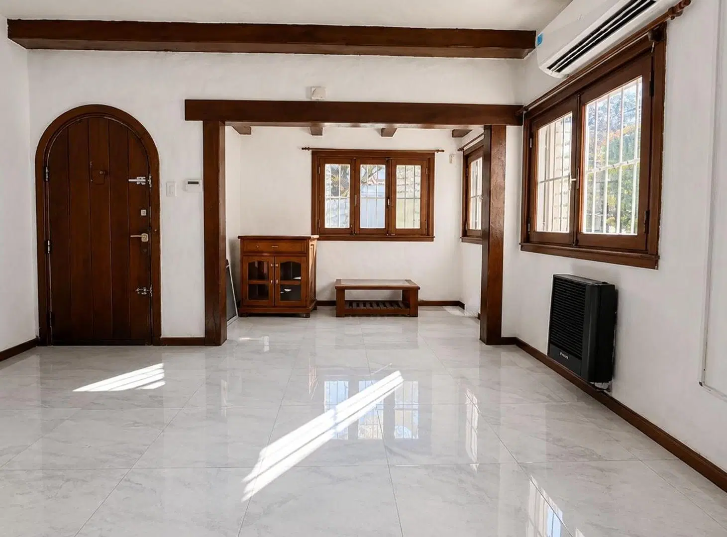 CHALET 4 AMBIENTES - ZONA GUEMES 8