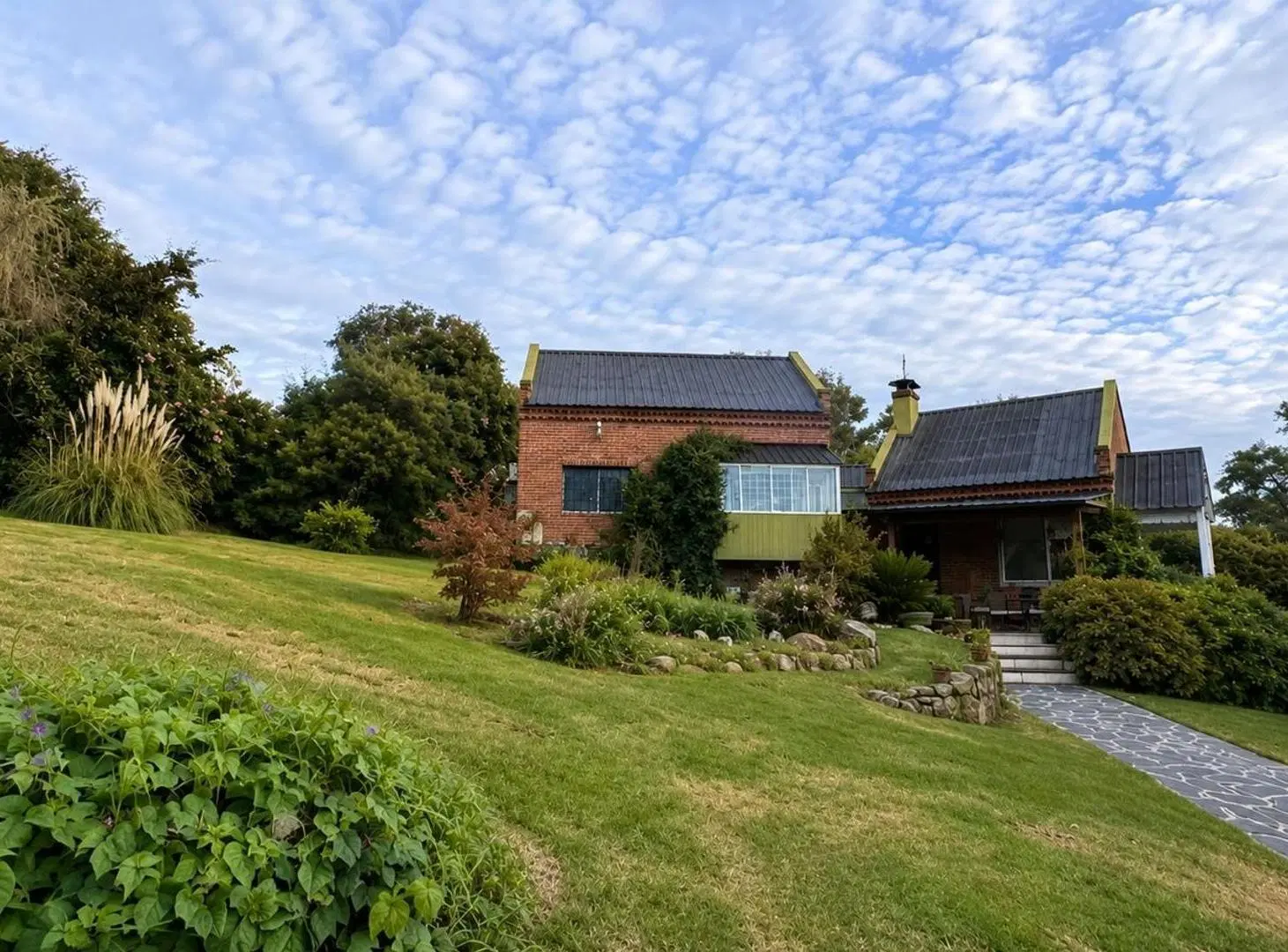 EXCLUSIVA CASA SOBRE 3000MT2 EN SIERRA DE LOS PADRES 3