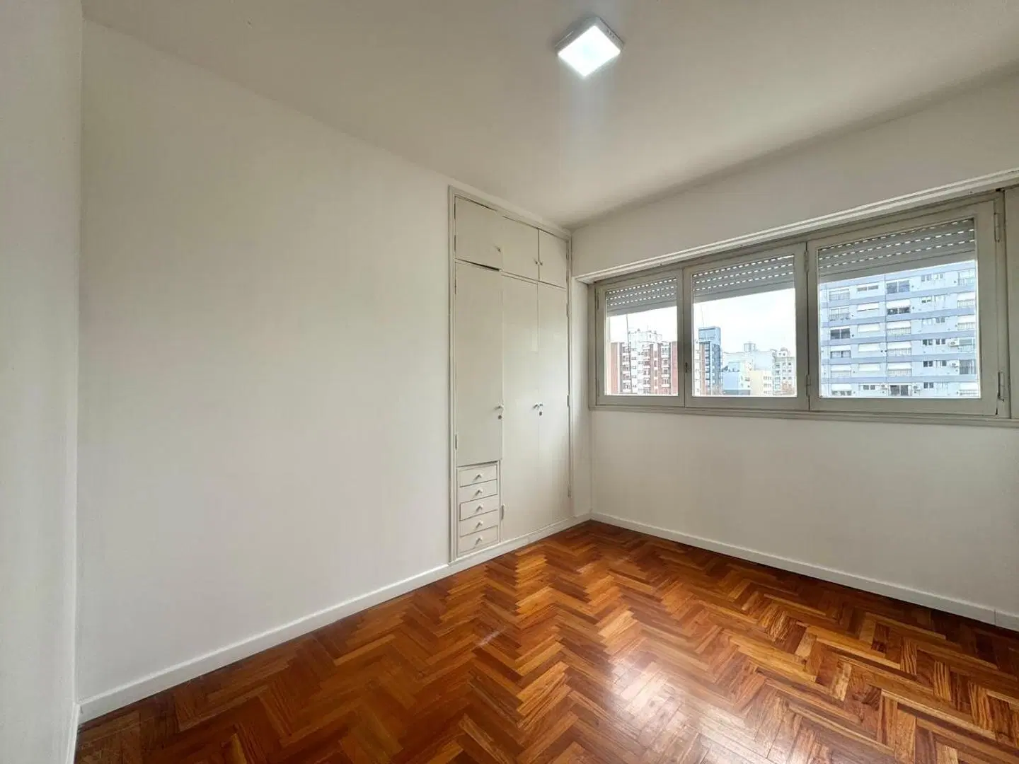 DEPARTAMENTO 3 AMBIENTES - CONTRA FRENTE 5