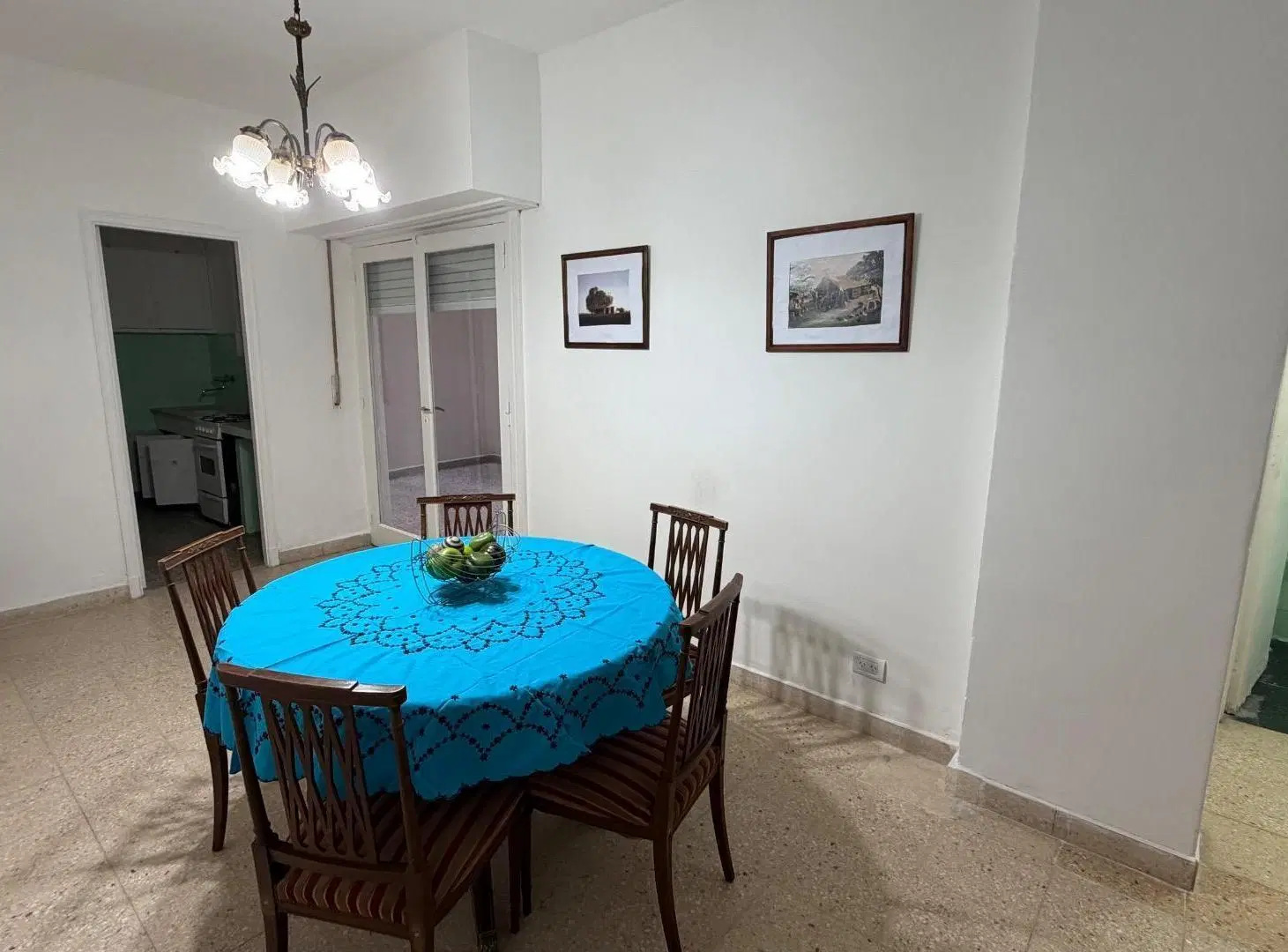VENTA 2 AMBIENTES ZONA GUEMES PLANTA BAJA 5