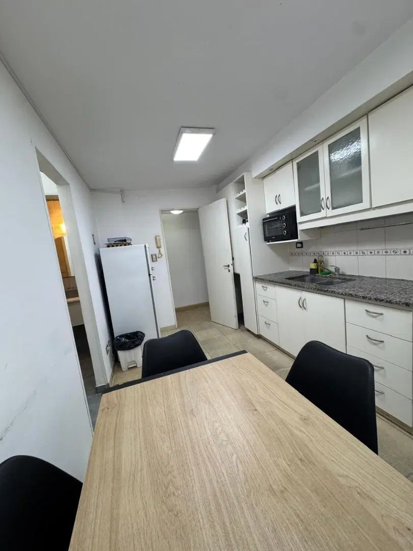 Departamento 2 ambientes con dependencia zona Güemes 1