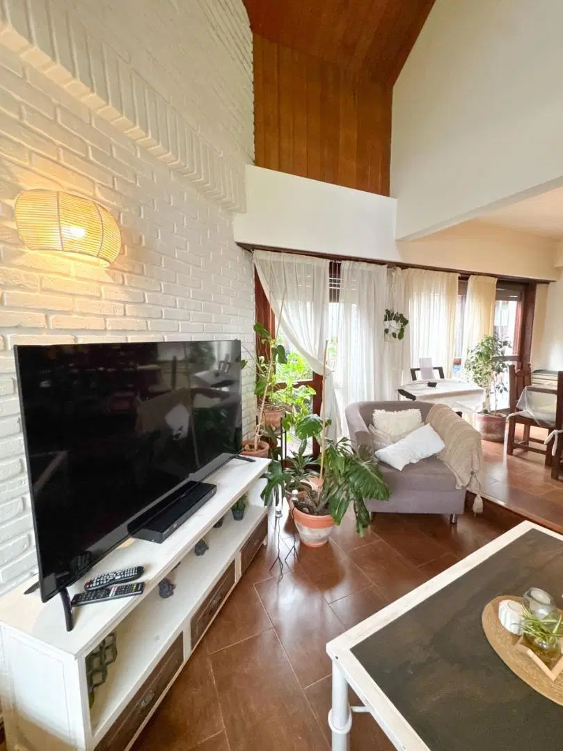 CASA 4 AMBIENTES CON PILETA Y QUINCHO 5