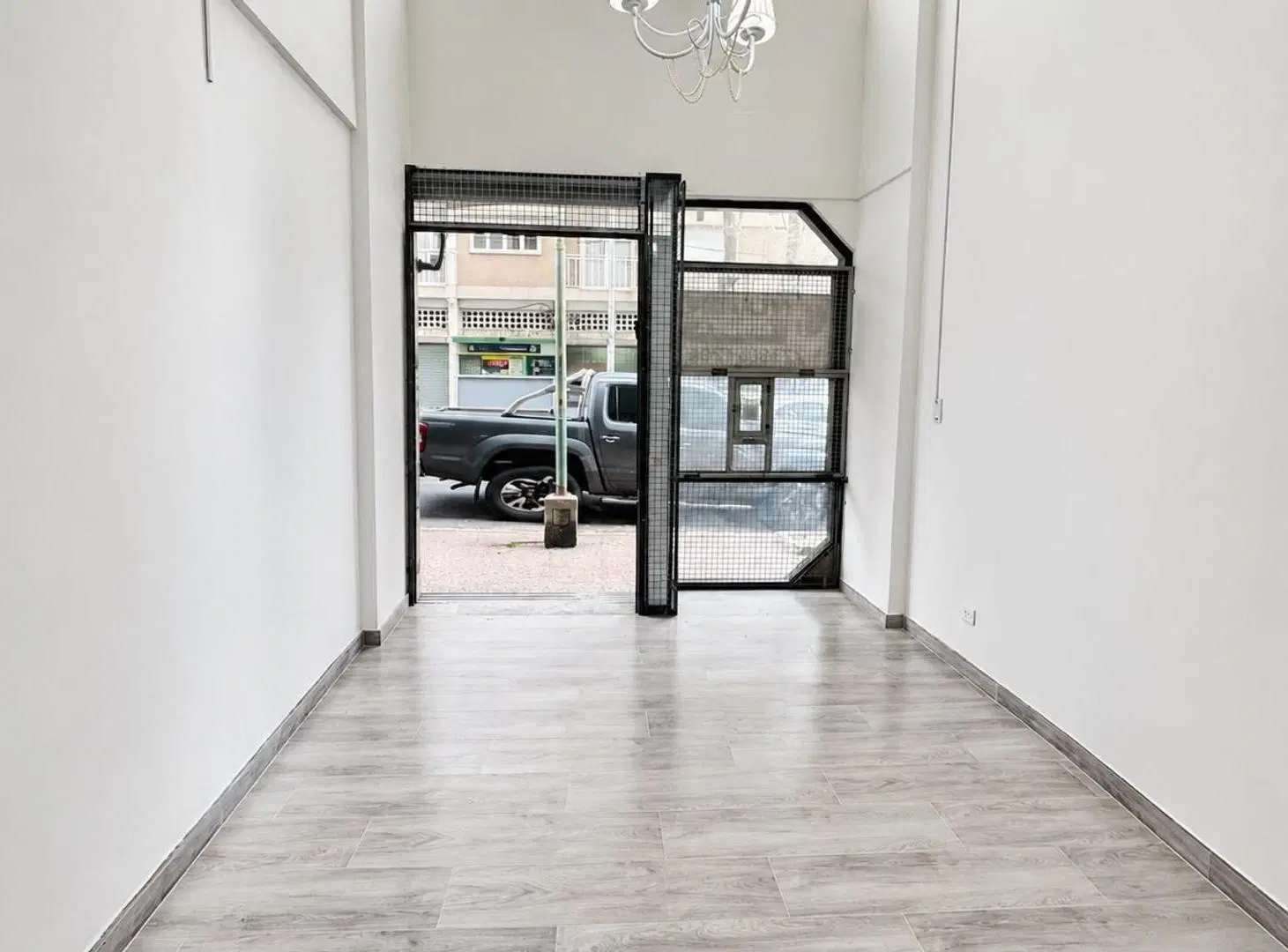 LOCAL COMERCIAL EN ALQUILER 1