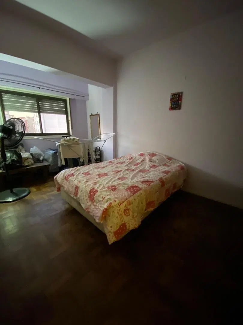 DEPARTAMENTO 4 AMBIENTES AL FRENTE ZONA CENTRO 5