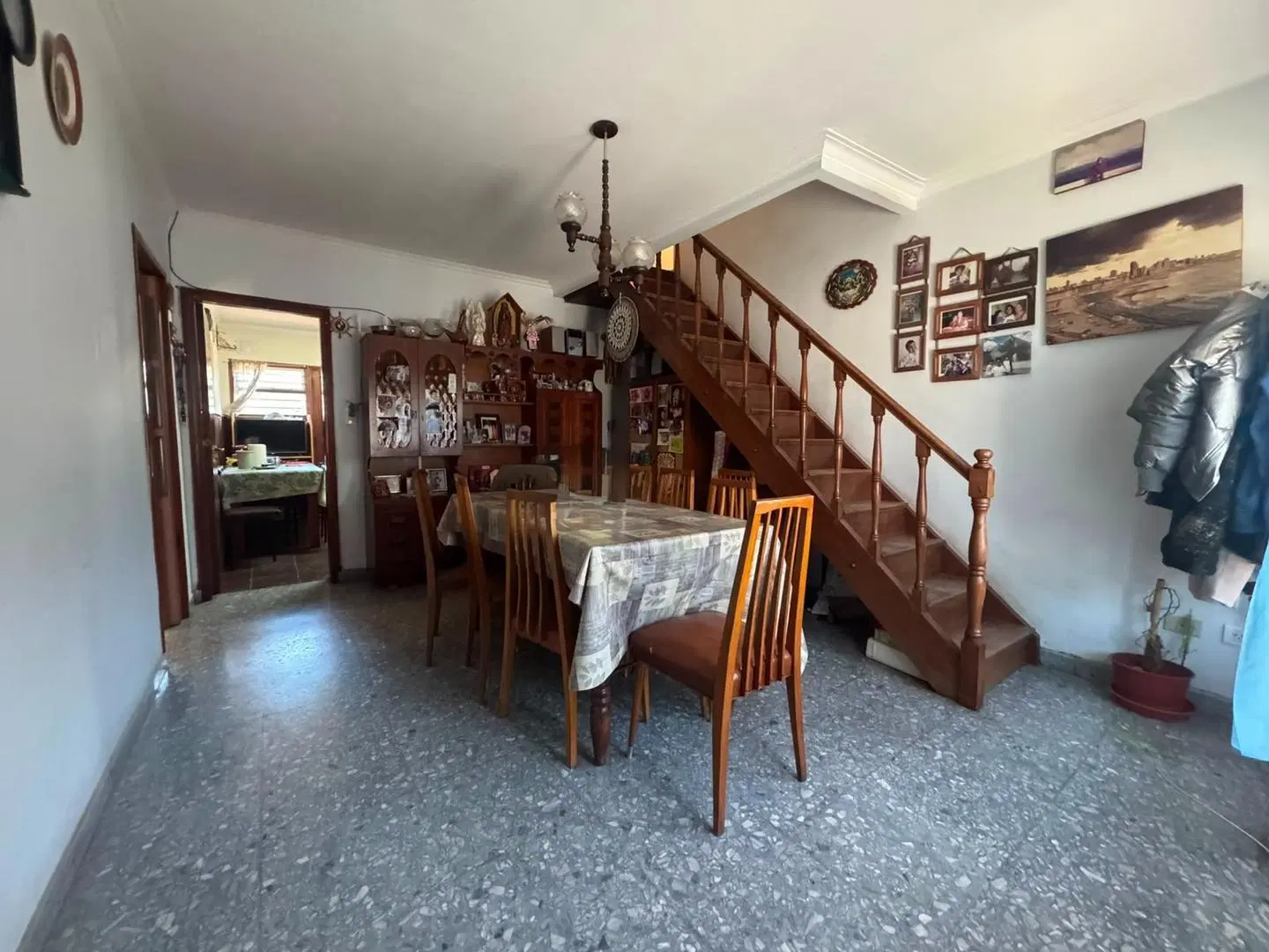 CASA 5 AMBIENTES EN VENTA 2