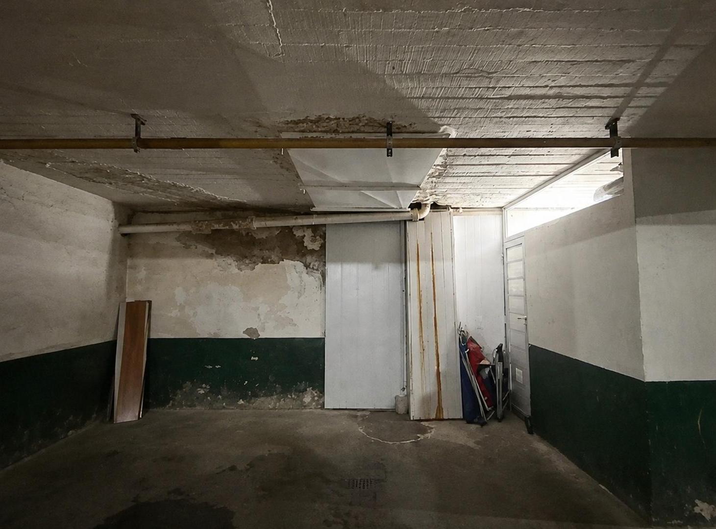 Foto de SEMIPISO 3 AMBIENTES CON DEPENDENCIA Y COCHERA | LA PERLA, imagen 4