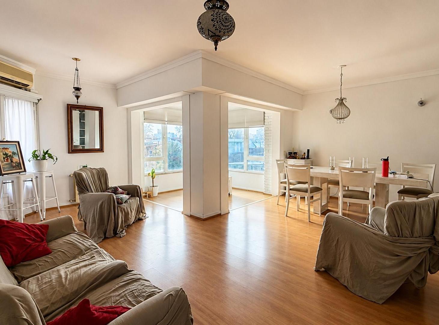 Foto de SEMIPISO 3 AMBIENTES CON DEPENDENCIA Y COCHERA | LA PERLA, imagen 1